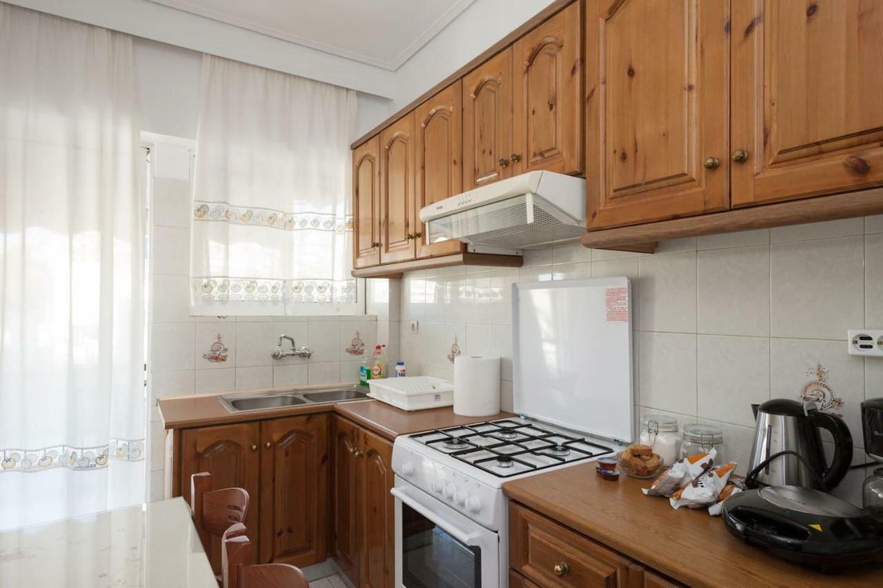 Elegant Athenian Apartment Exterior photo