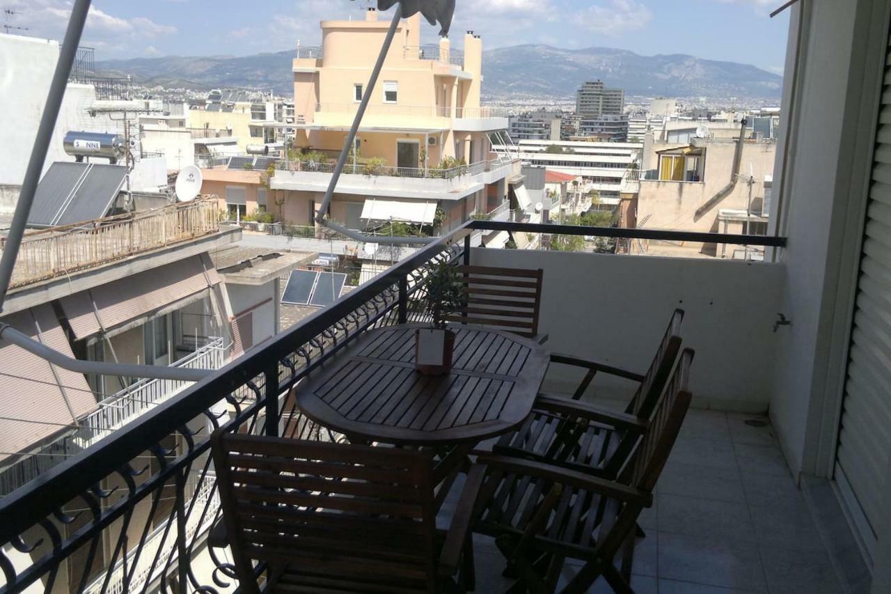 Elegant Athenian Apartment Exterior photo