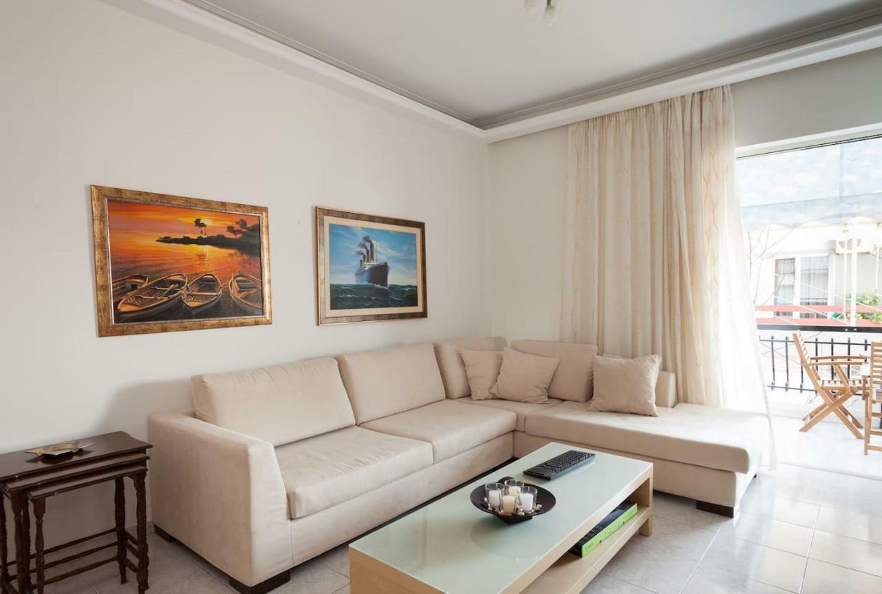 Elegant Athenian Apartment Exterior photo