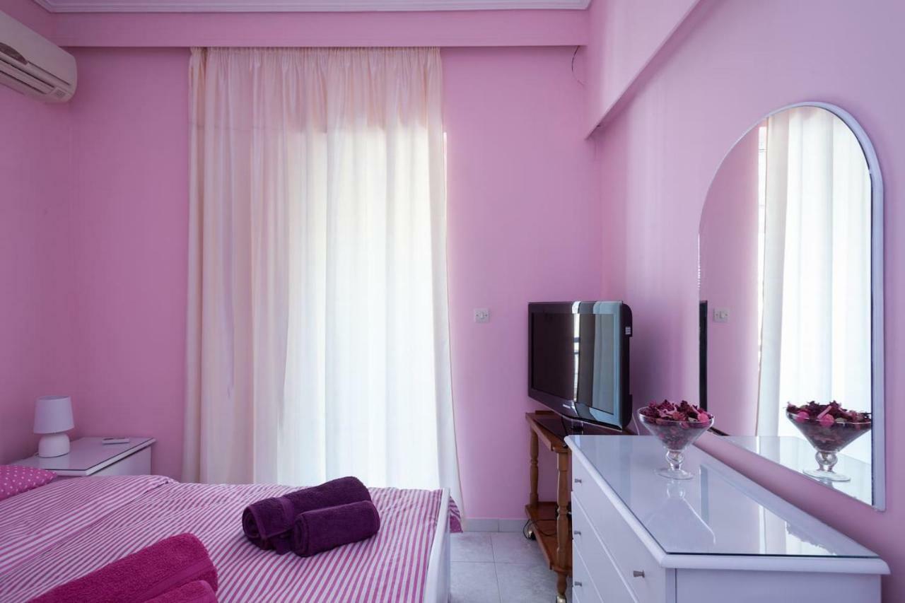 Elegant Athenian Apartment Exterior photo